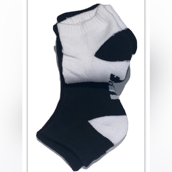 Neff No Show Socks 3 Pair Boys Youth 3-5.5 Black White w/ Logo Skate Ride Kids - Picture 7 of 10